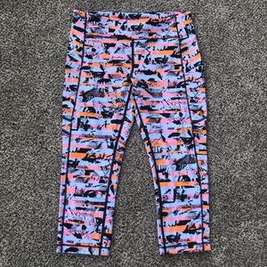 Lululemon Speed Up Crop size 10 pockets